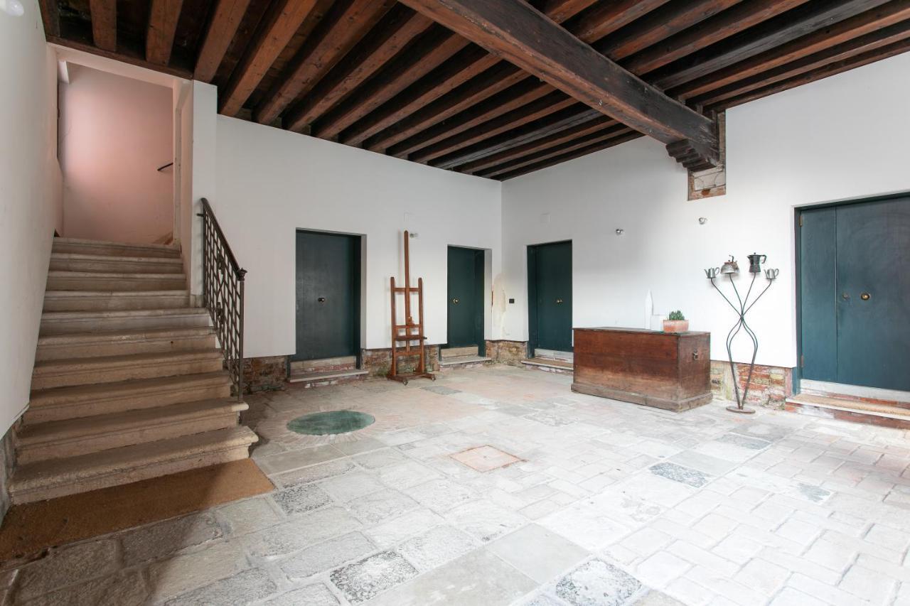 Canaletto Apartamento *